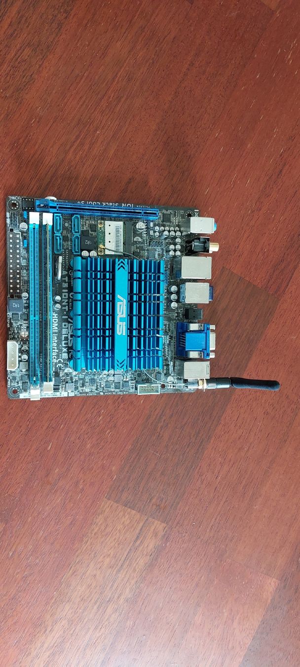 Asus Cartes mère: Motherboard Asus AT3ONT-I Deluxe – D'occasion à Vevey par kowabunga