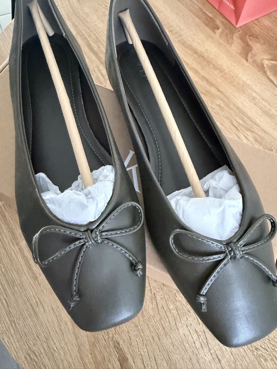 Scarpe da donna: Olive Ballerinas mit Schleife, Grösse 39 – Nuovo e nell'imballaggio originale da Bern venduto da Janne.KN 2