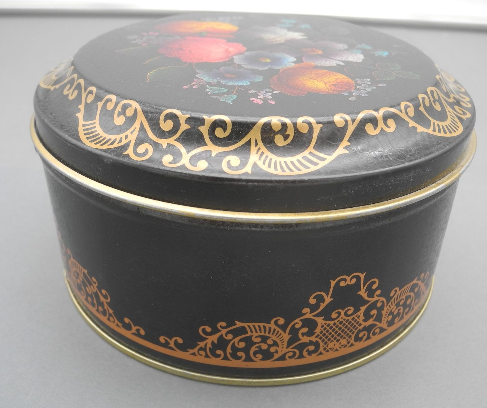 Barattoli: Vintage Blechdose Dose mit Blumenmuster. Nr. 226 – Usato da Kottwil venduto da Crazyrolf 2