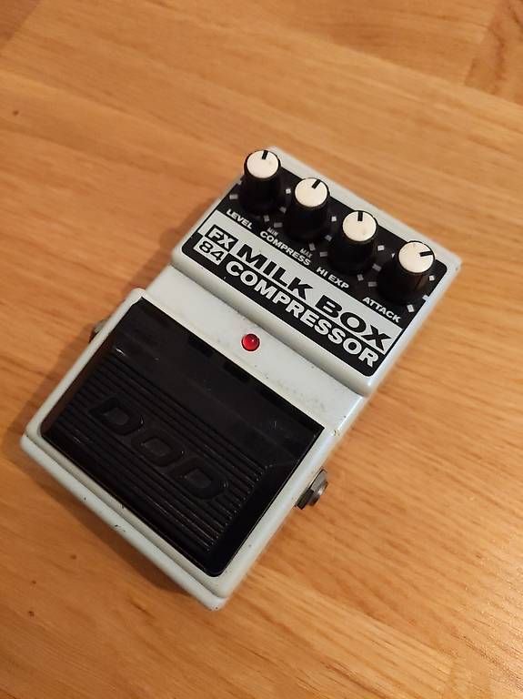 Strumenti musicali: E-Gitarren-Kompressor DOD FX84 Milk Box – Usato da Bern venduto da imr_v8b6 1