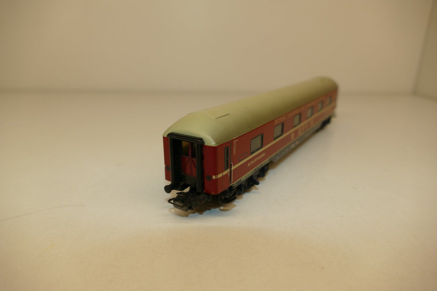 Märklin Modellini di ferrovie: Märklin H0: DSG Schlafwagen – Nuovo (secondo la descrizione) da Niederhasli venduto da rail-duerst 3