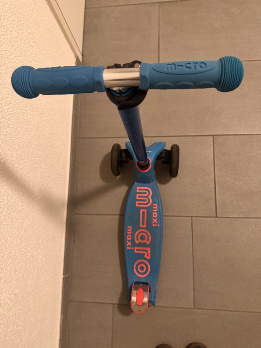 Micro Kickboard: Micro Maxi Kinder Roller, guter Zustand, mit LED – Gebraucht aus Galgenen von syl_7y9c 2