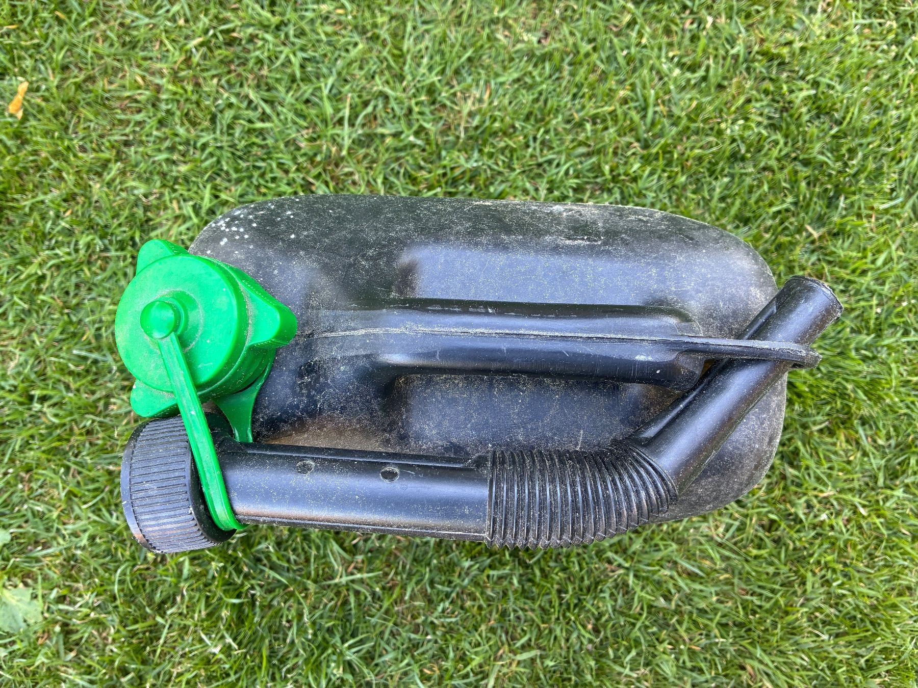 Accessori per altri veicoli: Benzin oder Dieselkanister 5 Liter – Usato da Hittnau venduto da Luki78 1