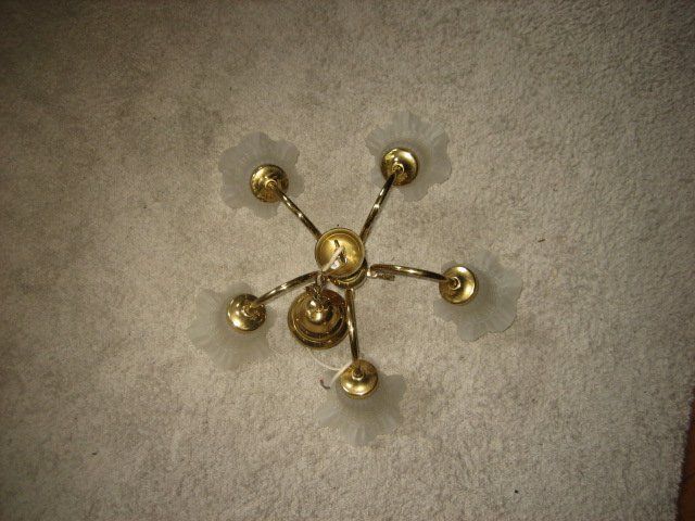 Lustres & lampes de plafonds: Kronleuchter mit 5 Leuchten – D'occasion à Winterthur par pf02 3