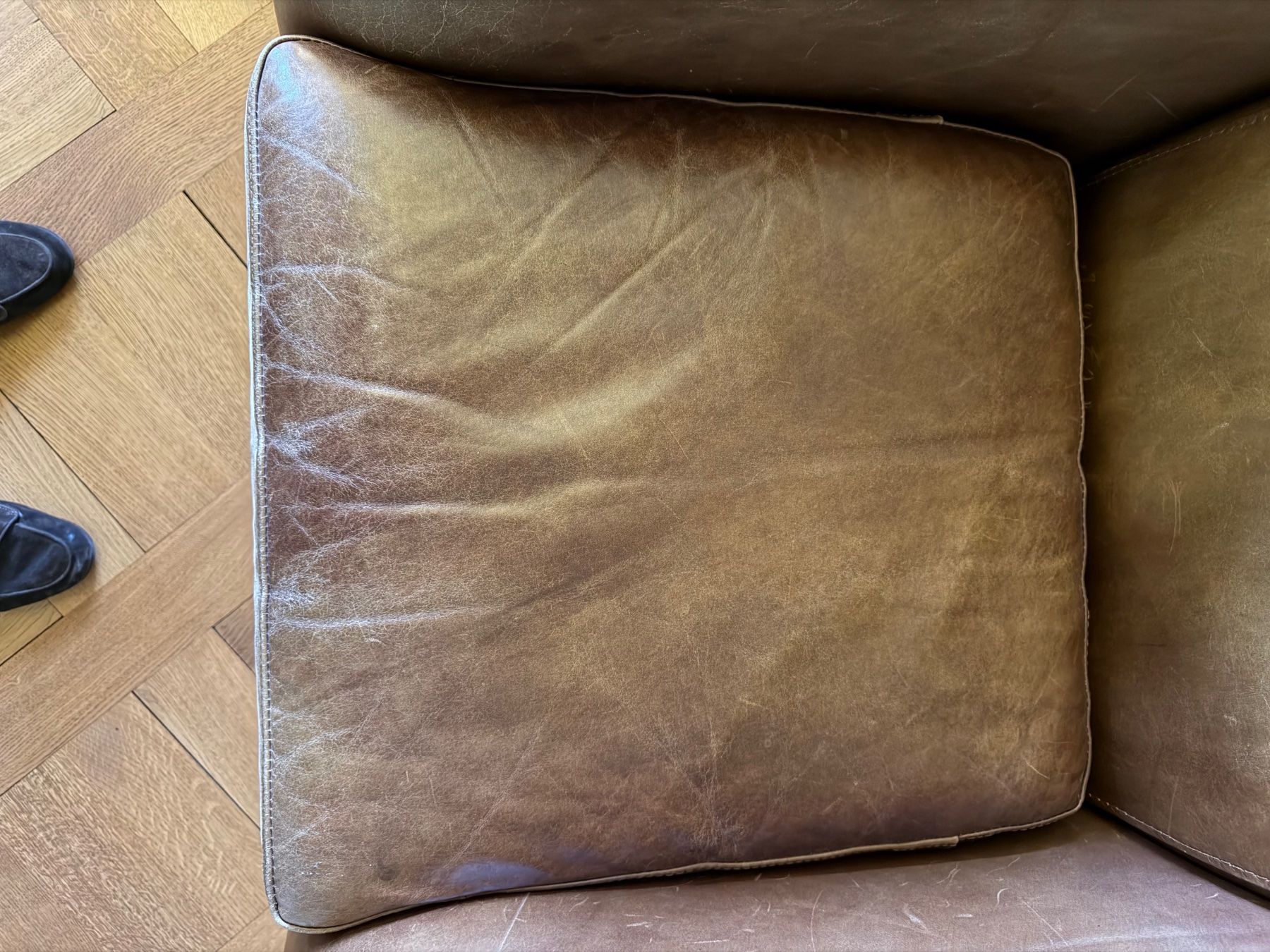 Poltrone: 2 Ledersessel mit 1 Hocker, Vintage Look – Usato da Bern venduto da Pesche_Bern 7