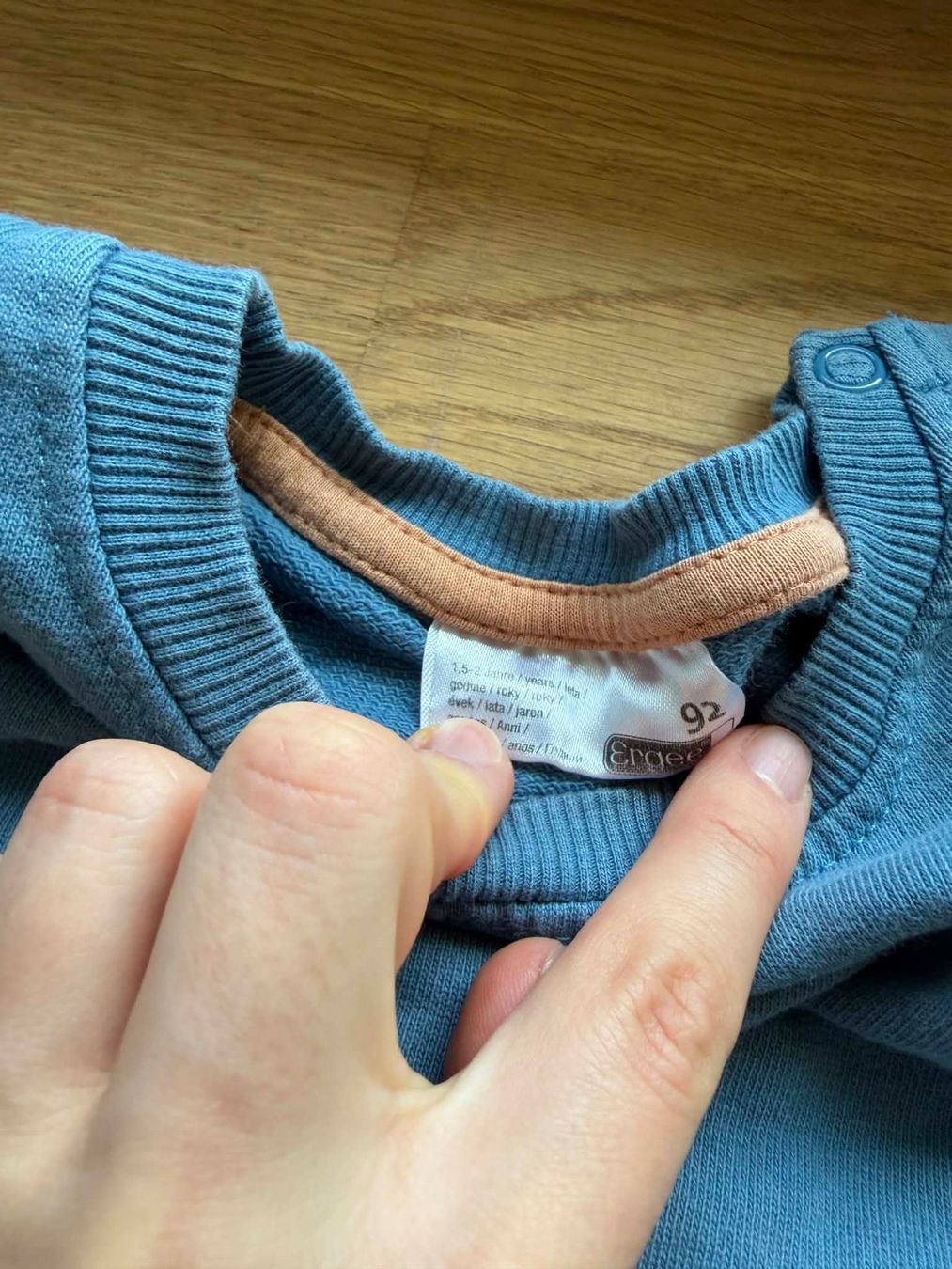 Pantaloni: Süsser Dino-Pulli & Hose, Gr. 92 – Usato da Riehen venduto da ann_76jw 2