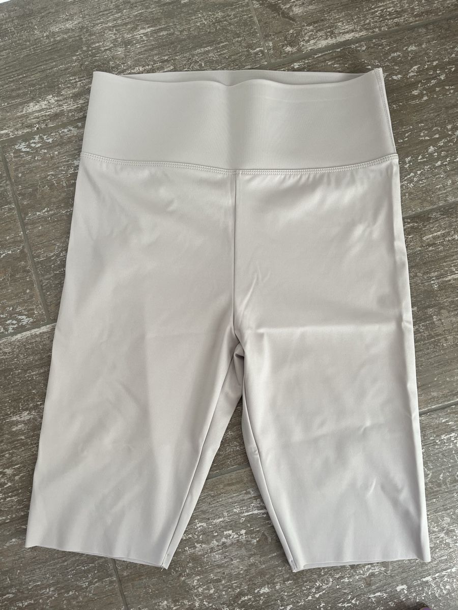 Leggings: Legging short S neuf  – Nuovo (secondo la descrizione) da Bellevue venduto da utilisatratice