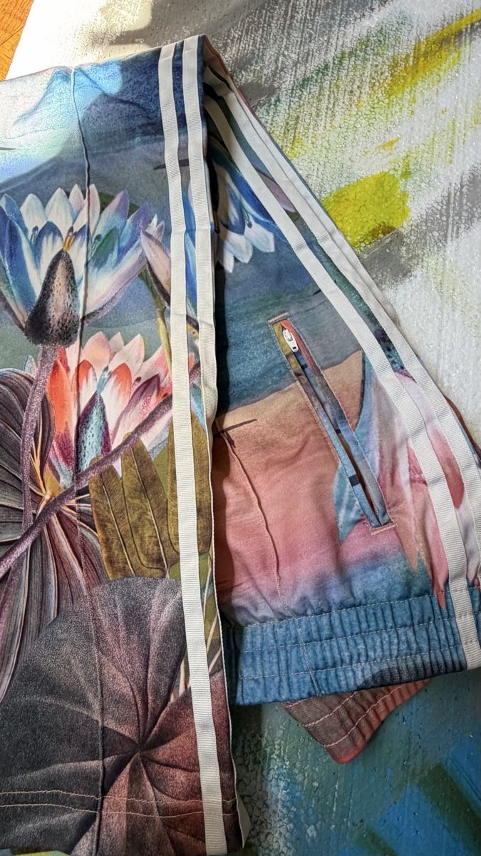 Adidas Pantaloni: Adidas Hose, florales Muster, Grösse 38 – Nuovo (secondo la descrizione) da Bern venduto da VintageRuth 3