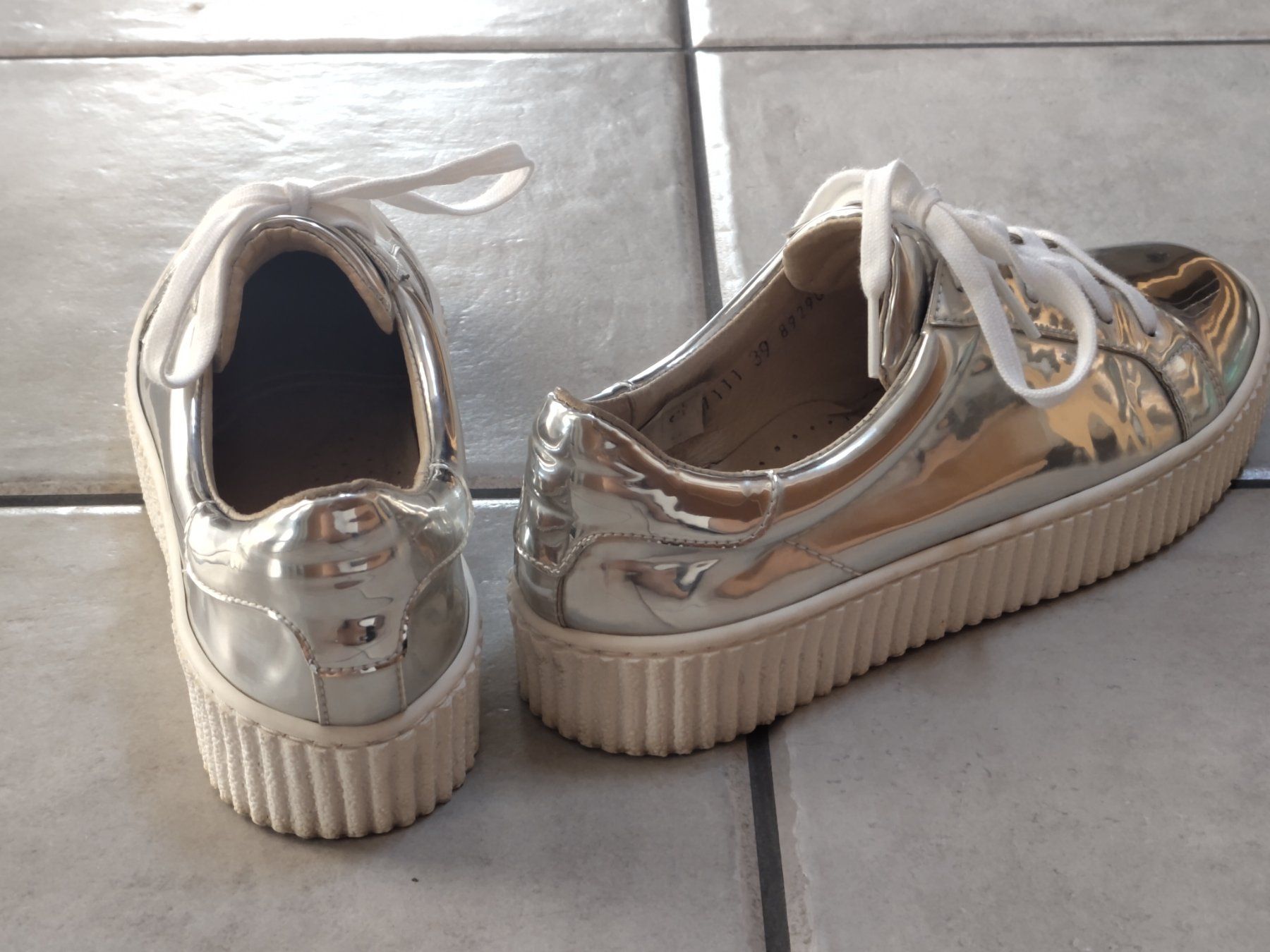 Scarpe da donna: Schucco Sneakers silber verspiegelt Gr. 39 – Usato da Arbon venduto da Franca1979 5