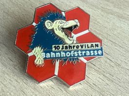 Pin 10 Jahre Vilan Bahnhofstrasse Zürich