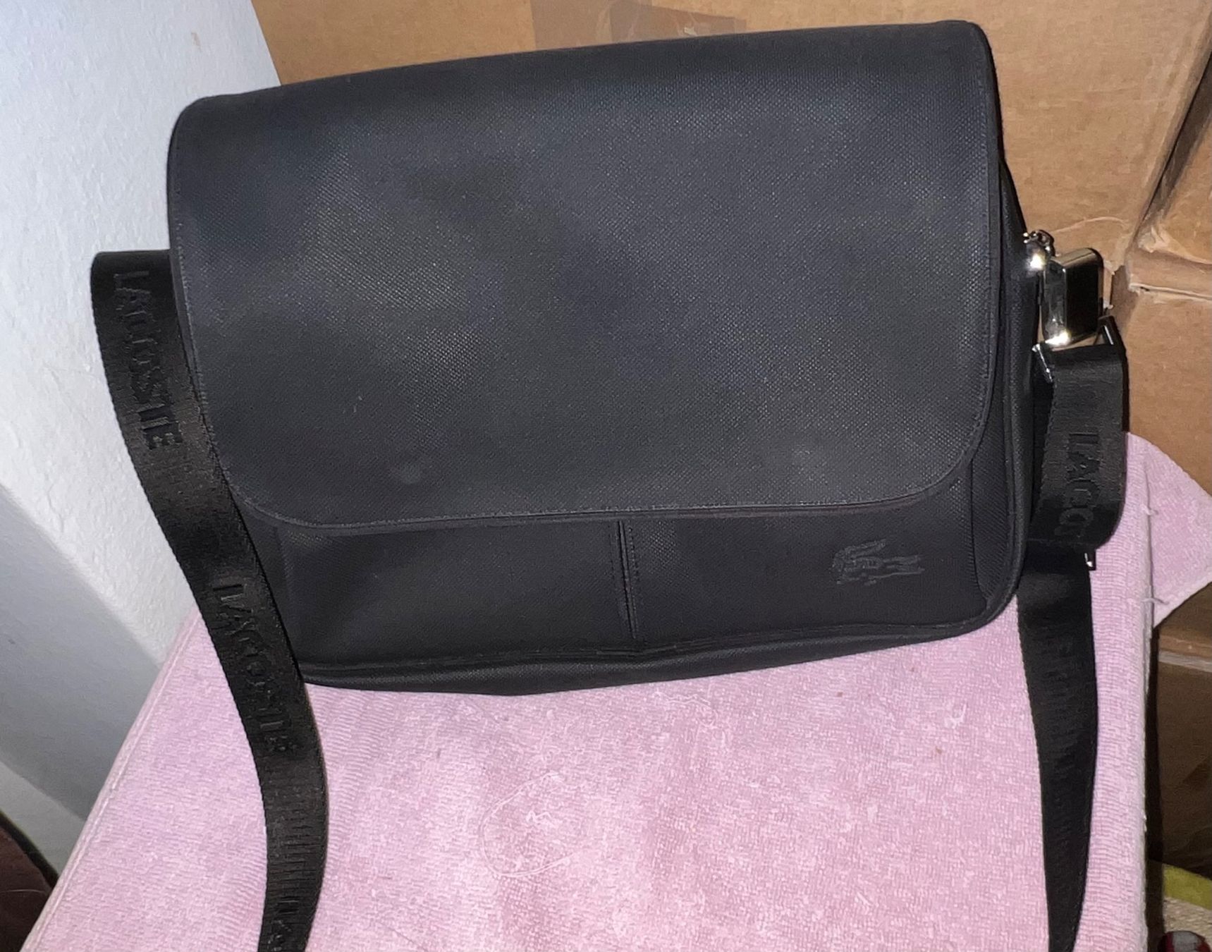 Lacoste Borse: • Lacoste Tasche / Umhängetasche • – Nuovo (secondo la descrizione) da Basel venduto da mendoza13 1