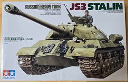 Tamiya : Russischer Panzer JS3 Stalin + Figuren