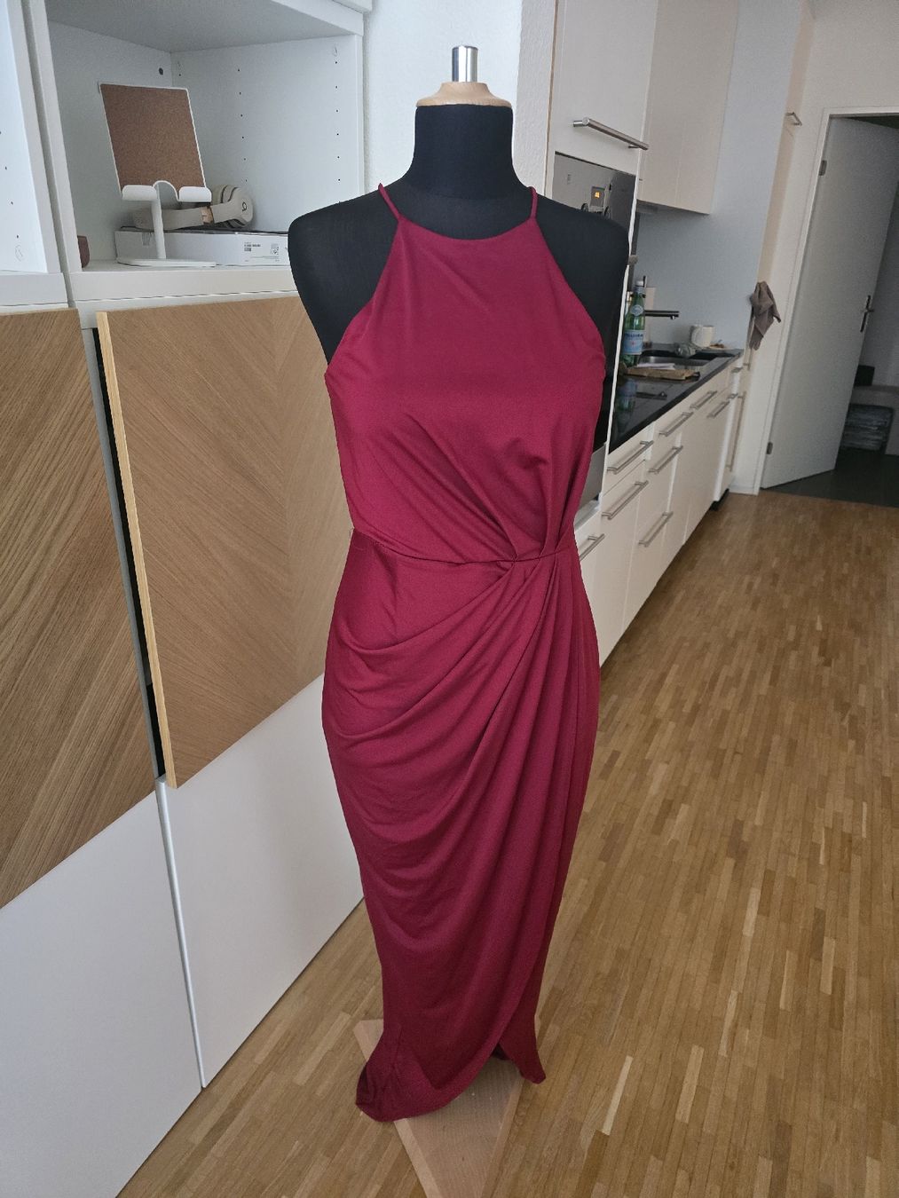 Vestiti: Rotes Kleid Gr. 38  – Nuovo (secondo la descrizione) da Zürich venduto da ale_bg2x