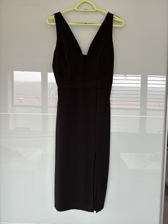 Robe noire, élégante/ Taille L