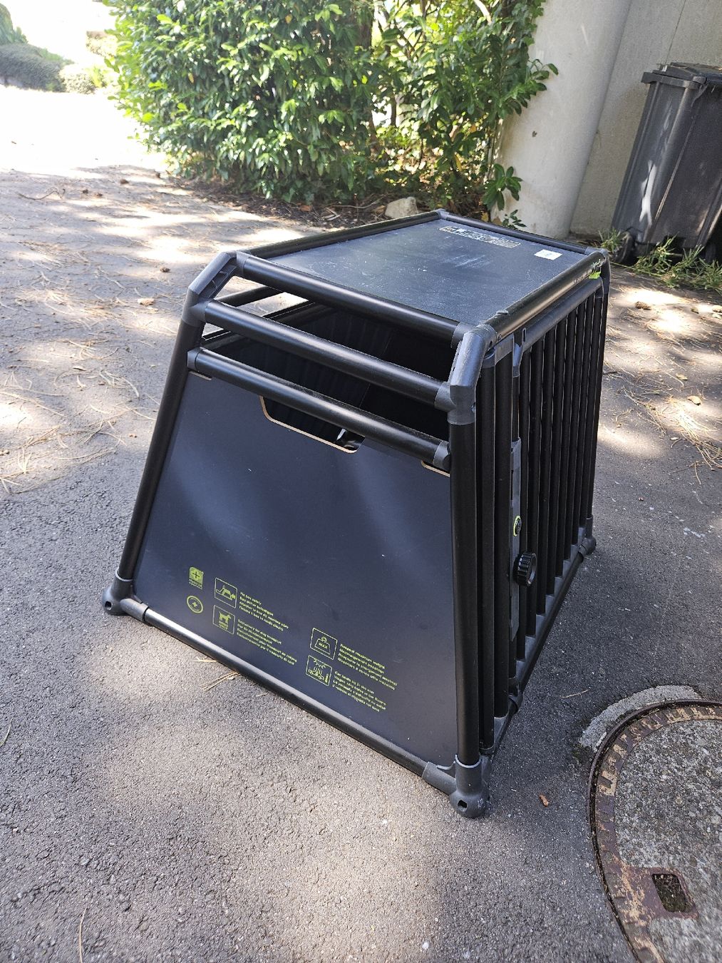 4pets Cages, transport & sécurité: 4pets PRO Noir 4 Hundebox – D'occasion à Langnau am Albis par Richard77 1