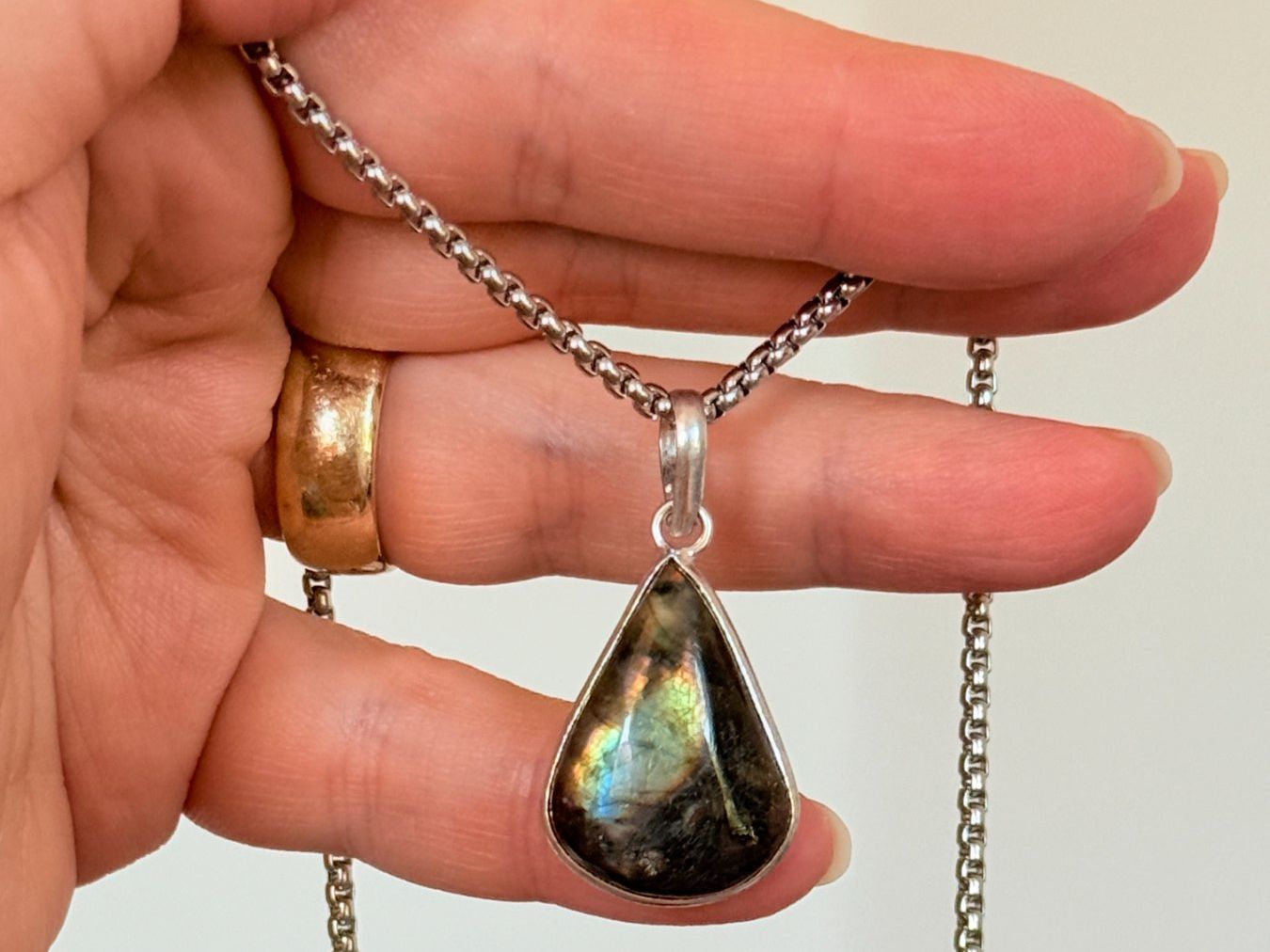 Colliers: Collier avec labradorite - Élégant & Naturel! – Neuf avec emballage d'origine à Genève par AWWA