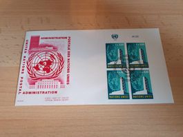 Lot de timbres de l'administration postale des nations unies