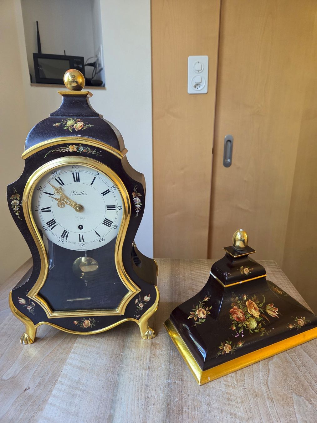 Zenith Orologi da terra & Orologi da parete: Pendule Neuchâteloise ZENITH, Le Locle – Usato da Zürich venduto da rue1953 1