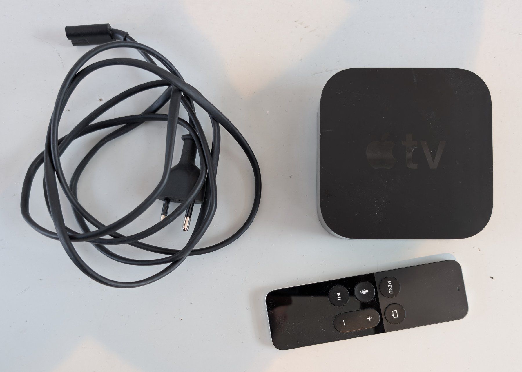 Apple Sistemi audio & multimediali: Apple TV HD (4. Generation) – Usato da Dietlikon venduto da ComdatAG
