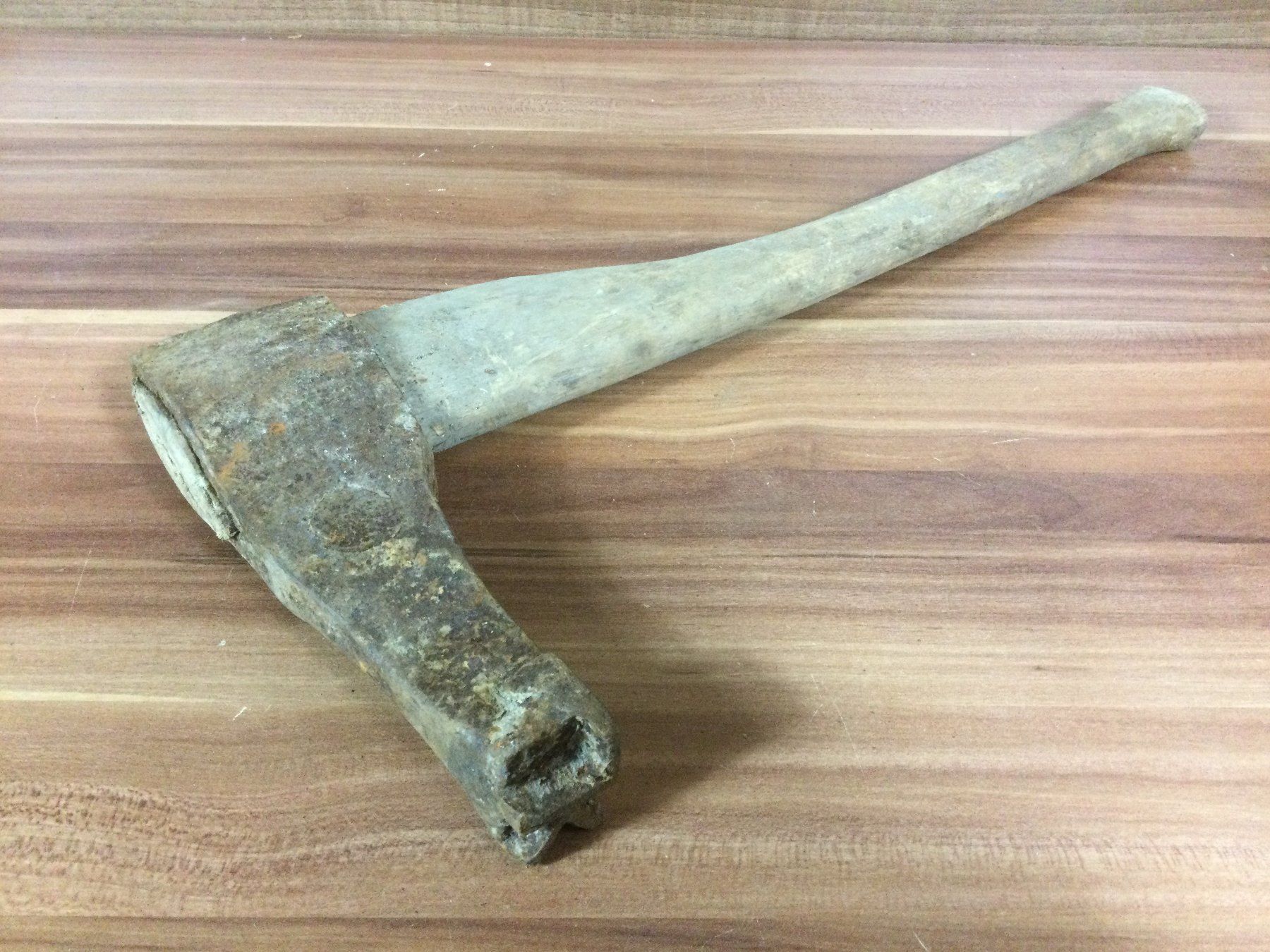 Attrezzi da lavoro: Antiker Förster Stempel mit Holzgriff – Usato da Wangen SZ venduto da kuriosum12 3