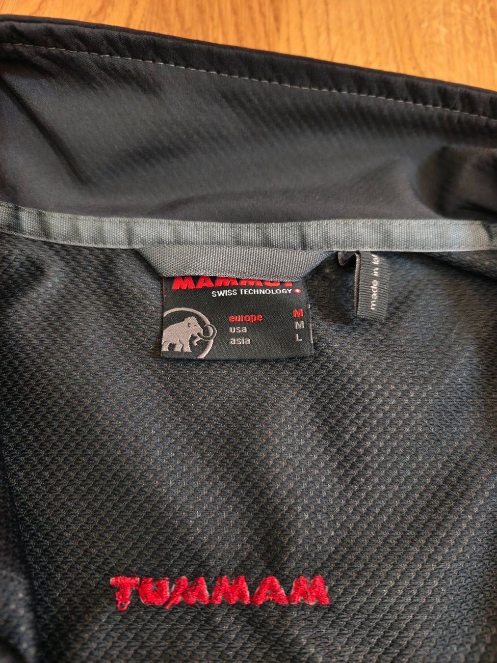 Mammut Jacken: Mammut Softshell Jacke – Gebraucht aus Gümmenen von Tschanad 2