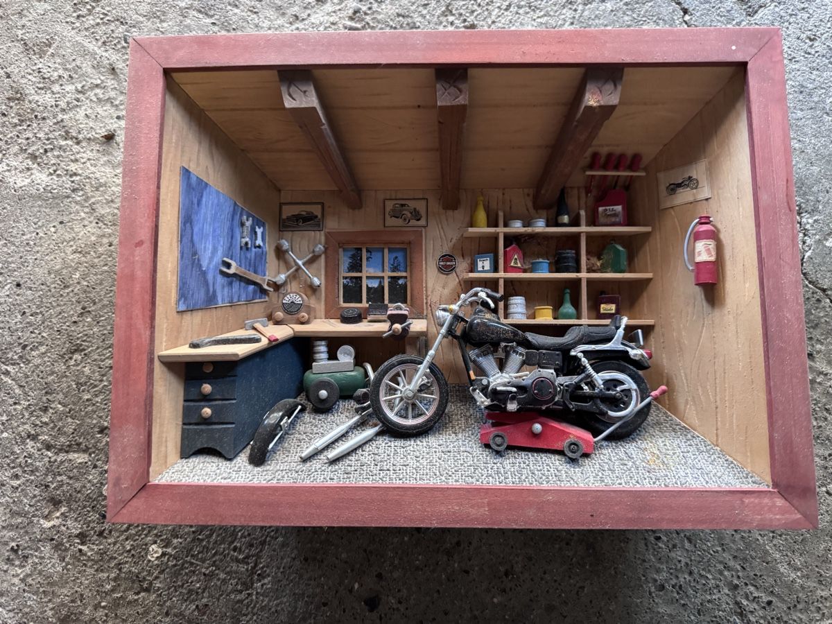Kit di modellismo & Modellini statici: Diorama Motorradwerkstatt mit Harley Davidson, – Usato da Seon venduto da kst_d7jh
