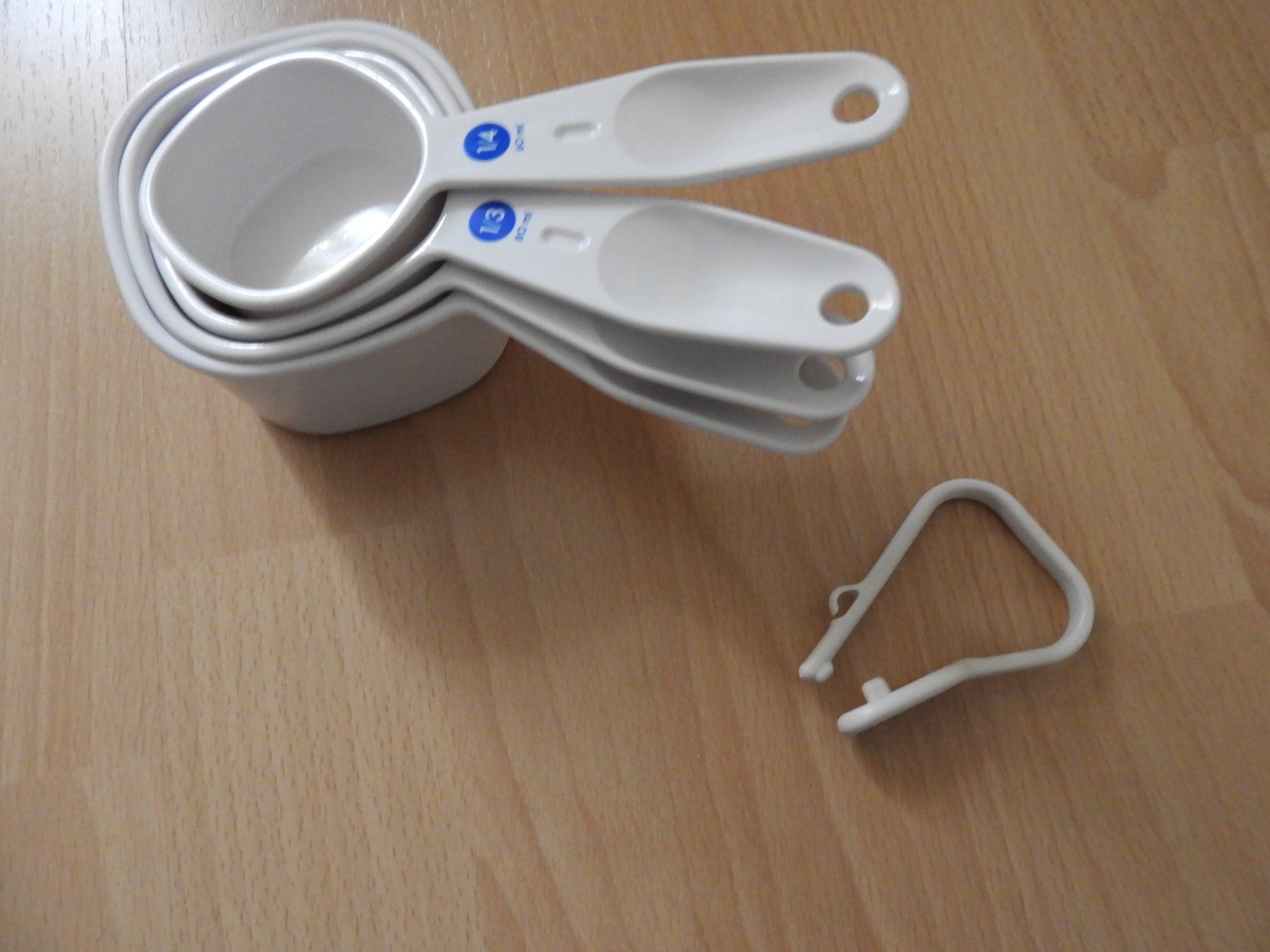 Bestecksets: Set de 4 mesurette – Gebraucht aus Dombresson von sev_bsb8 4