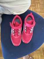 Baskets Nike enfant rose et violet pointure 32