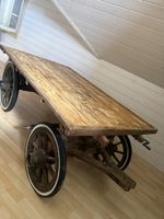 Altwagen Holz mit Speichenraedern 