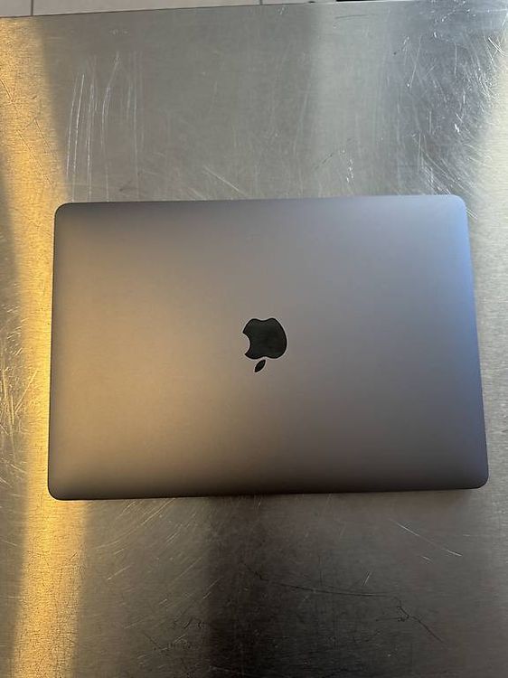 Notebook: Vendo MacBook Air  – Usato da Arbedo venduto da mar_j5xd 2