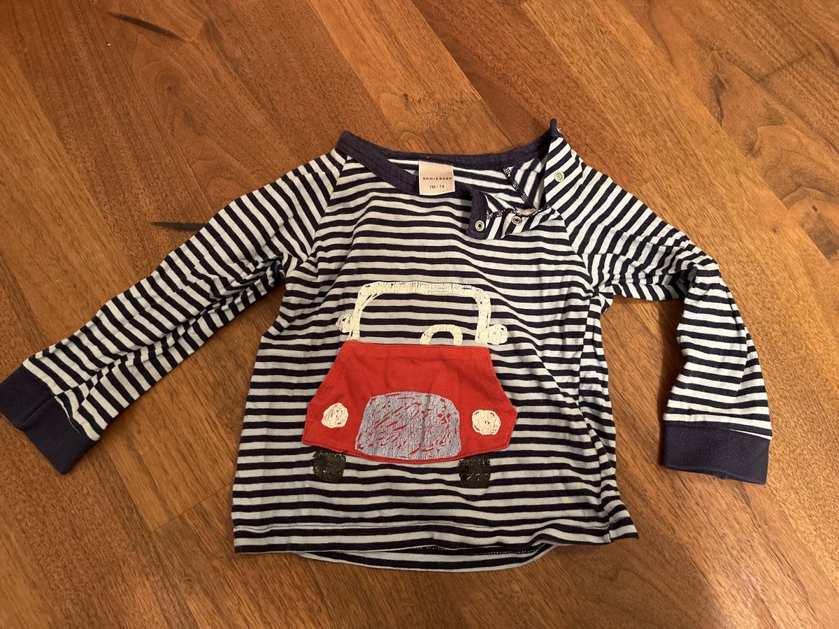 Maglioni & Felpe: Langarmshirt Jungen Gr. 74 gestreift Auto – Usato da Andelfingen venduto da estark