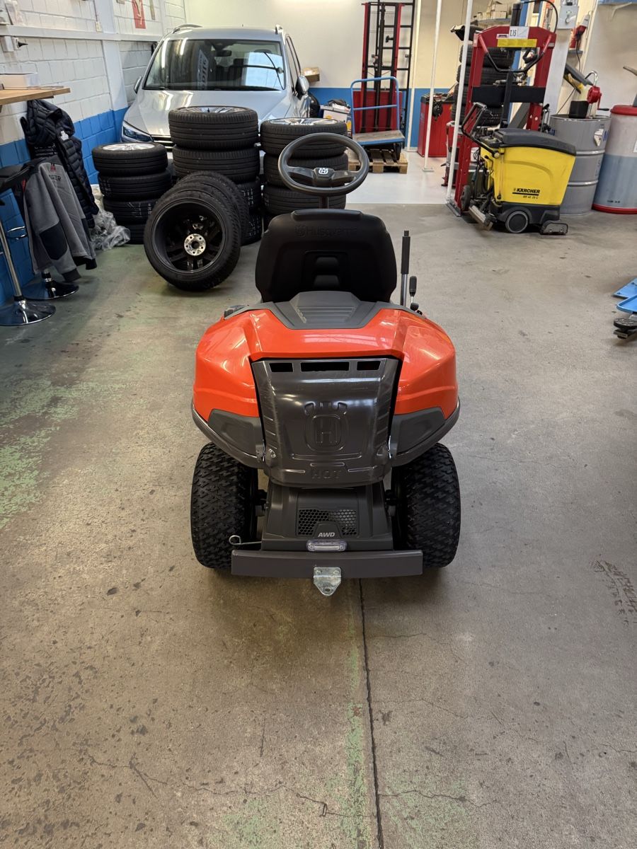 Husqvarna Rasenmäher: Husqvarna Rider 216 T AWD 103cm mit Schneeschild ! – Gebraucht aus Brügg BE von Guru73 3