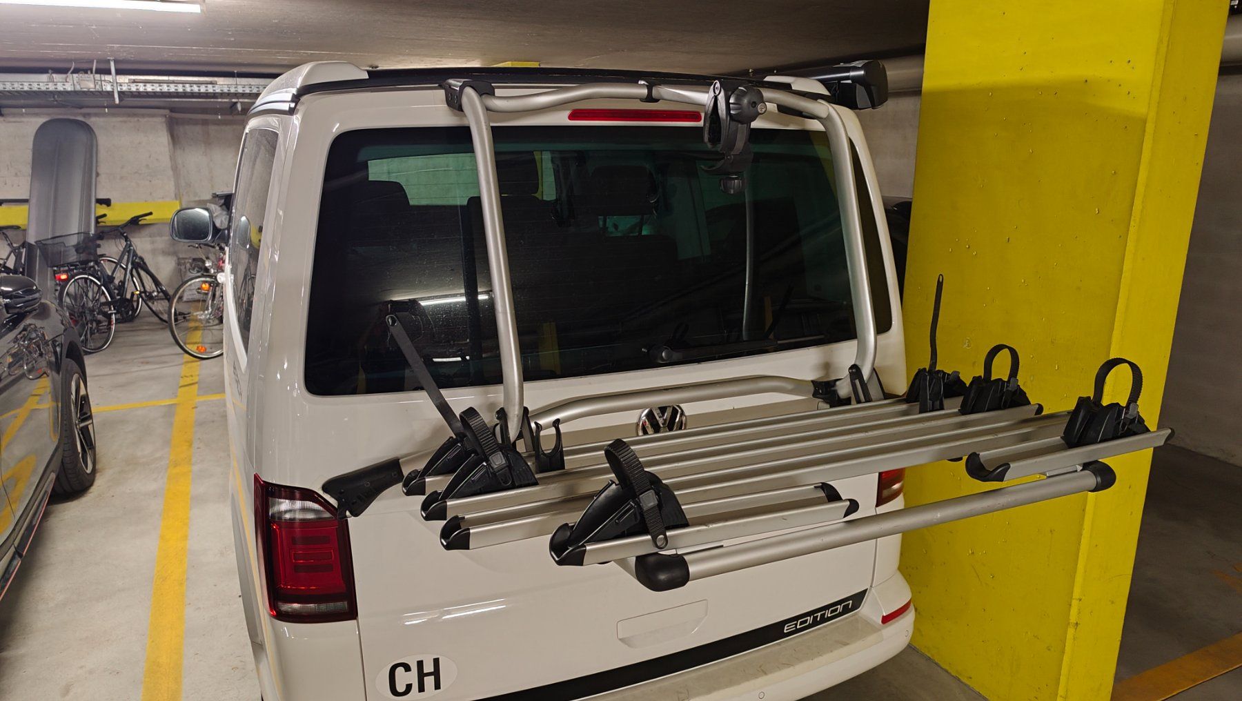 Poutres: Velo Heckträger VW T6 – D'occasion à Zürich par Markusru 1
