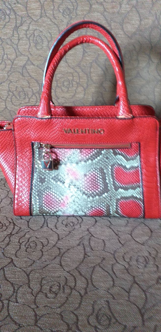 Valentino Taschen für Damen: Valentino Tasche – Gebraucht aus Wünnewil von 04Blume