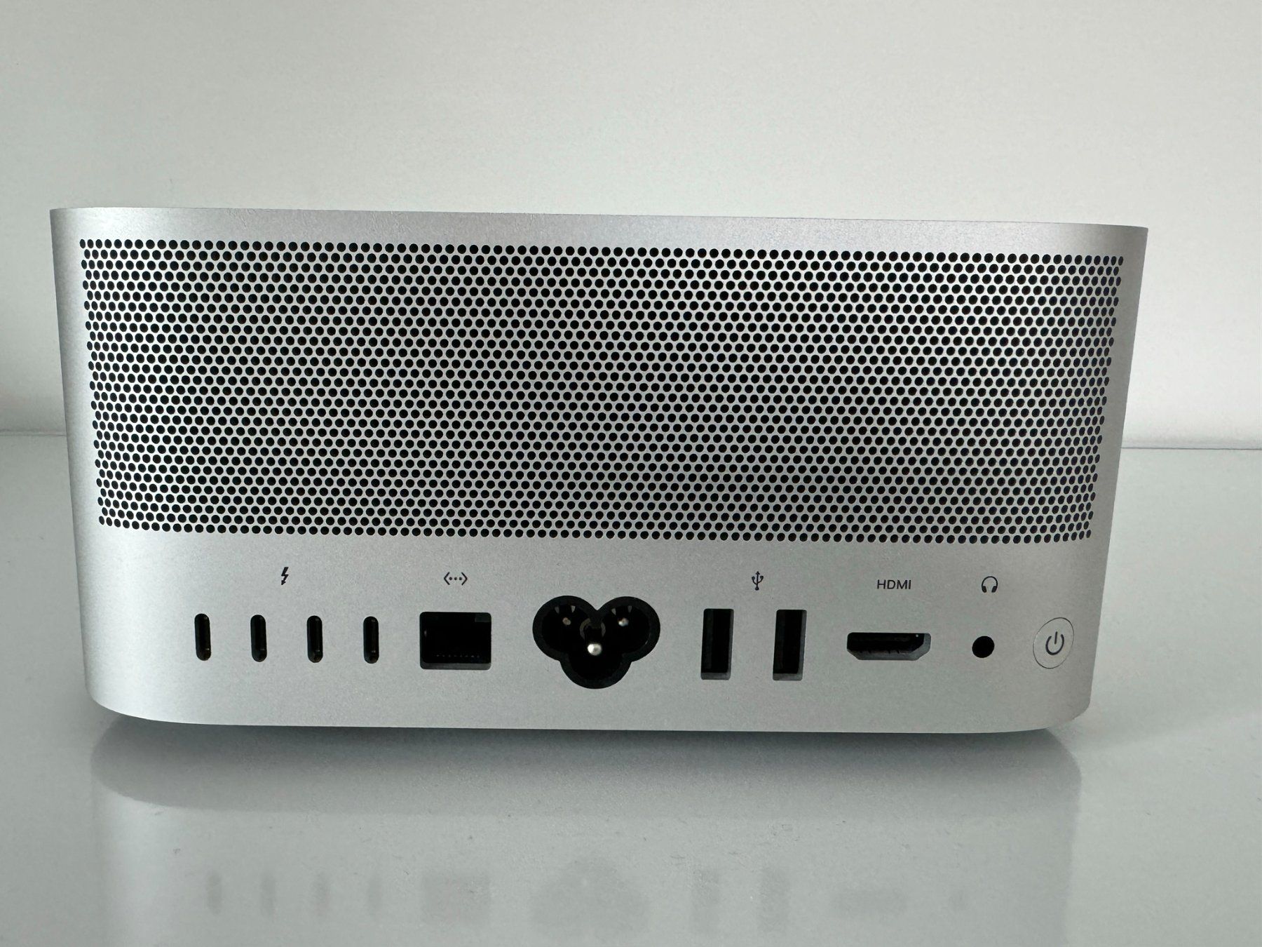 Mac Studio, 8 TB SSD, 128 GB RAM, 20-Core CPU / 64-Core GPU (Gebraucht ...