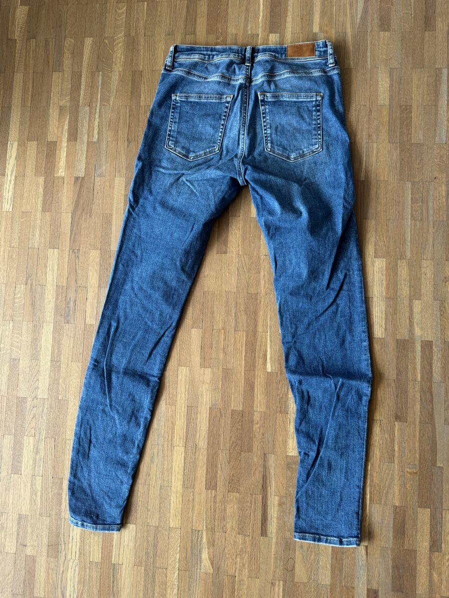 Vero Moda Jeans: Jeans Vero Moda Denim Grösse M/32 – Usato da Münsingen venduto da sam_528s 1