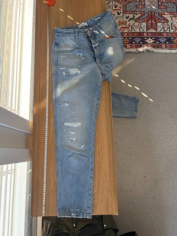 Jeans: CLOSED Jeans hellblau ? Used/Distressed Look, gebraucht – Usato da Zürich venduto da ncm3010