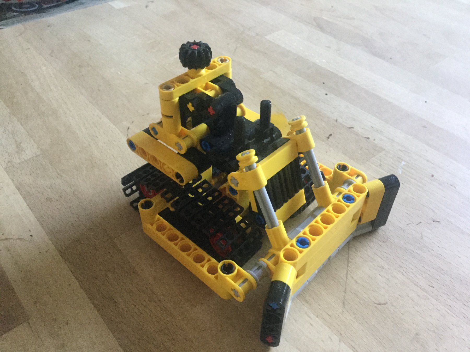 Lego Spielzeuge: Lego Technic Modelle, tw. mit Anleitung – Gebraucht aus Horgen von Sgratshman 2