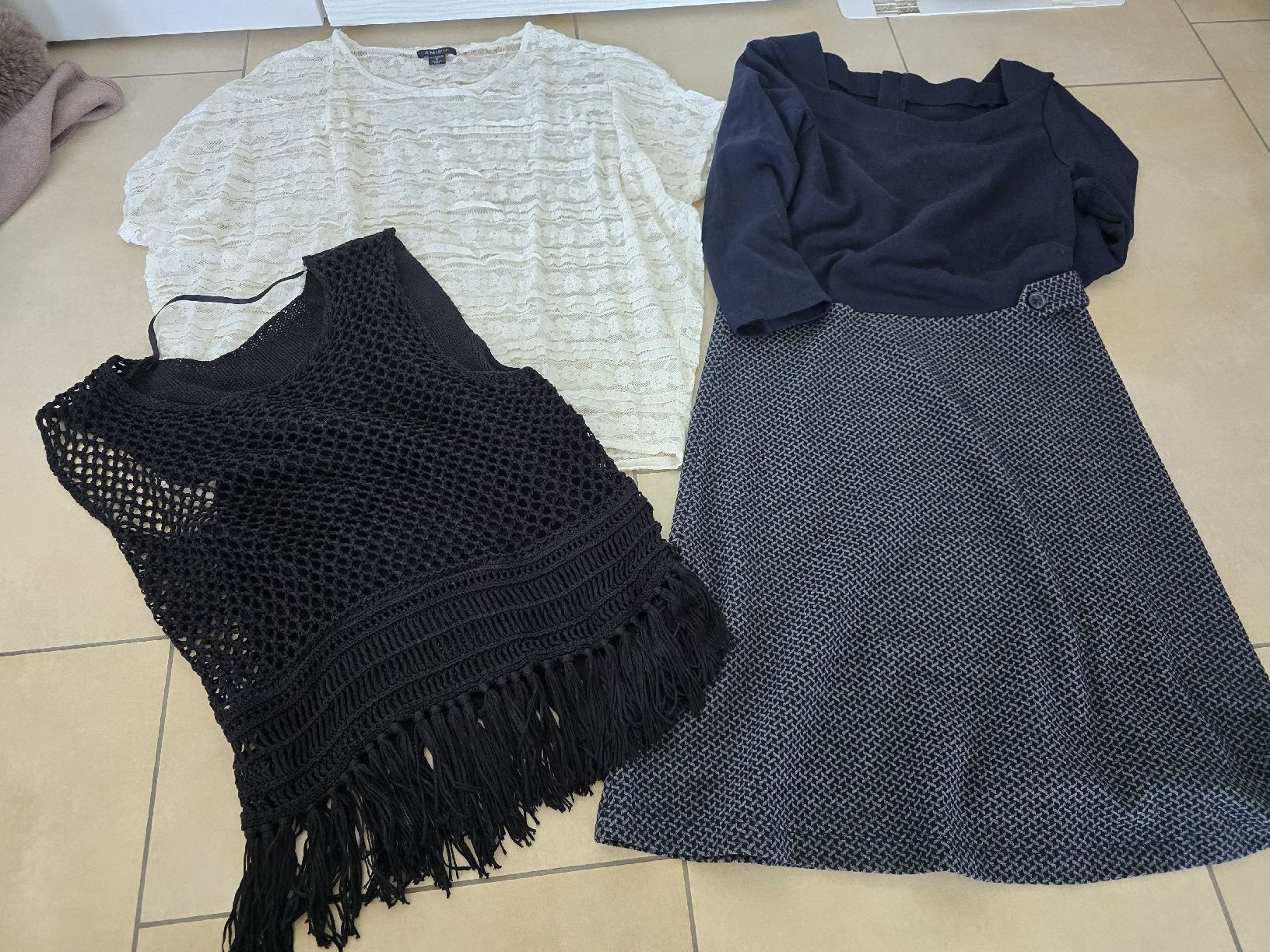 Lots de vêtements: XXL Kleiderpaket - Grösse M – D'occasion à Rickenbach b. Wil par Beautiful.Things 3