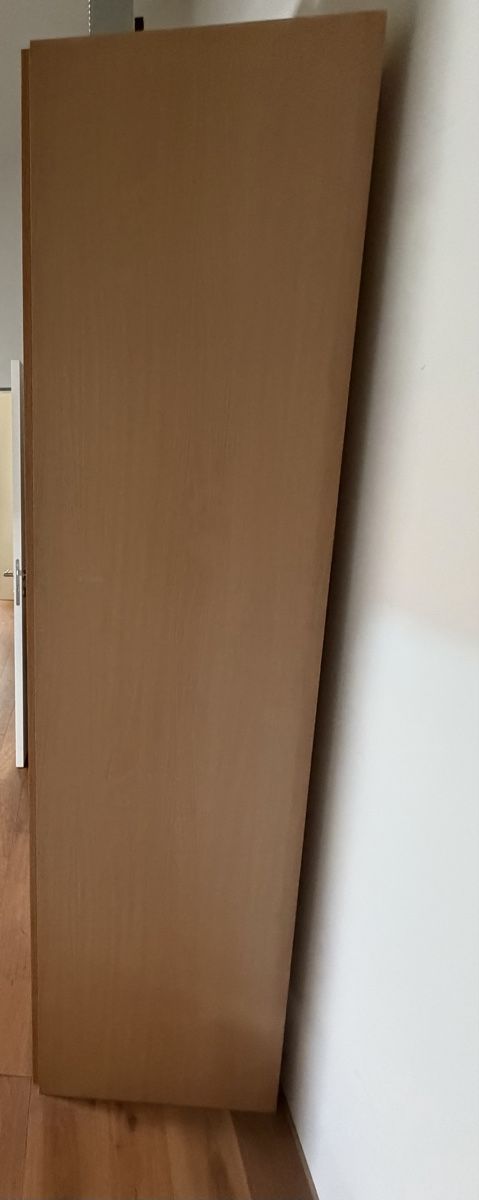 Pfister Armoires: Schrank Farbe Buche – D'occasion à hofstetten par langnau01 1