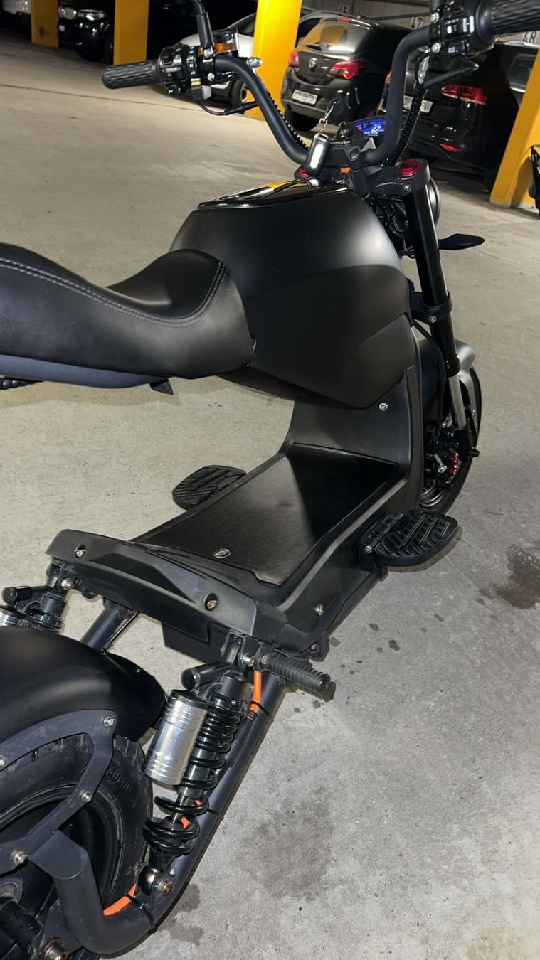 Züriflizzer Veicoli elettrici: Züriflizzer City Max RS Pro – Usato da Winterthur venduto da Godummu 5