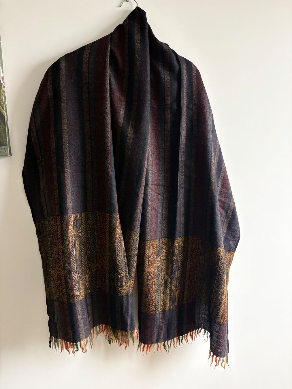 Foulards, Tücher & Schals: Pure Wool Paisley Pattern Scarf, Multi-colored – Gebraucht aus Chêne-Bourg von car_d88h
