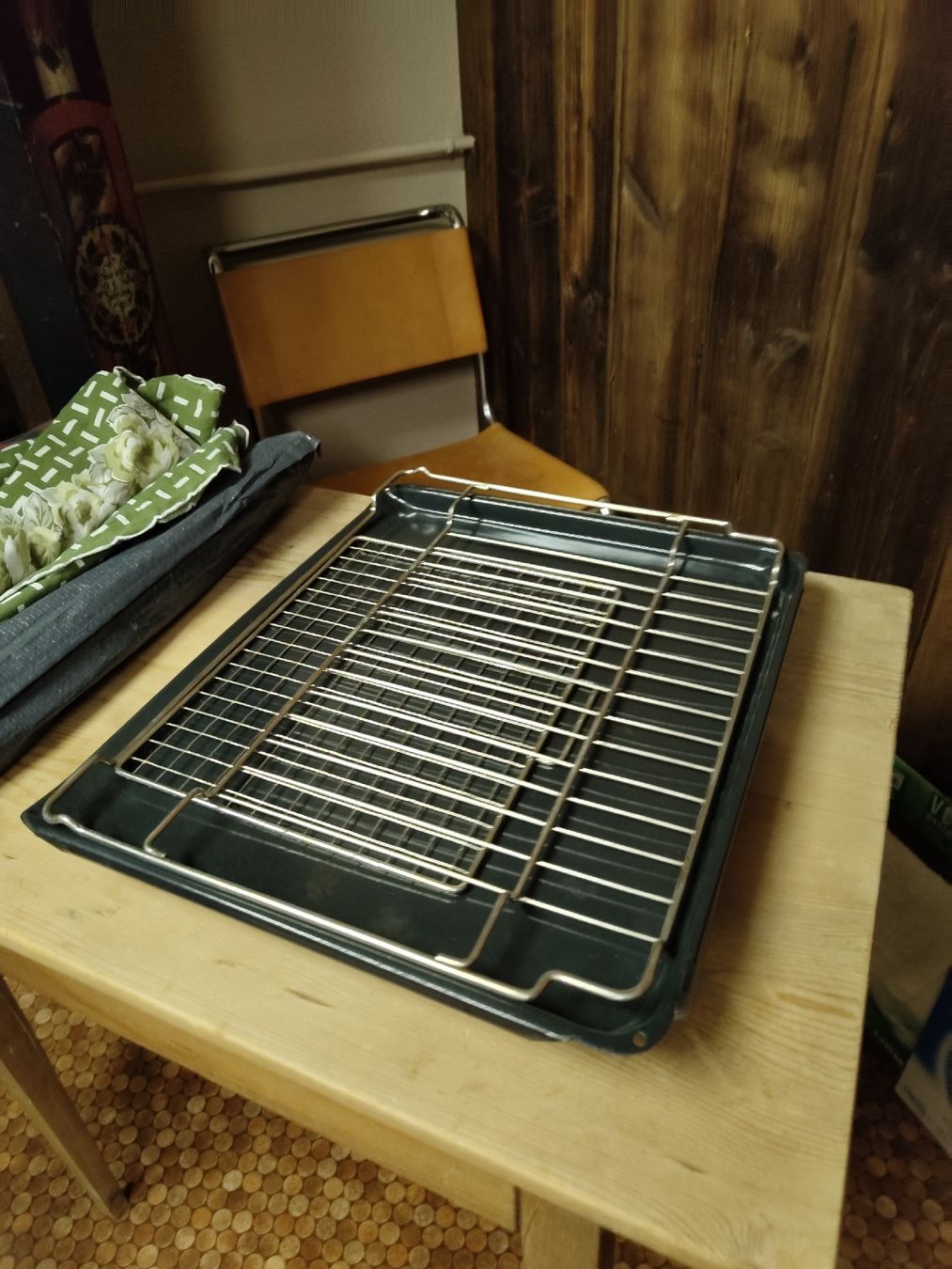 Elettrodomestici da cucina: Backbleche mit Rost für Backofen – Usato da Schleinikon venduto da Frogman416 1