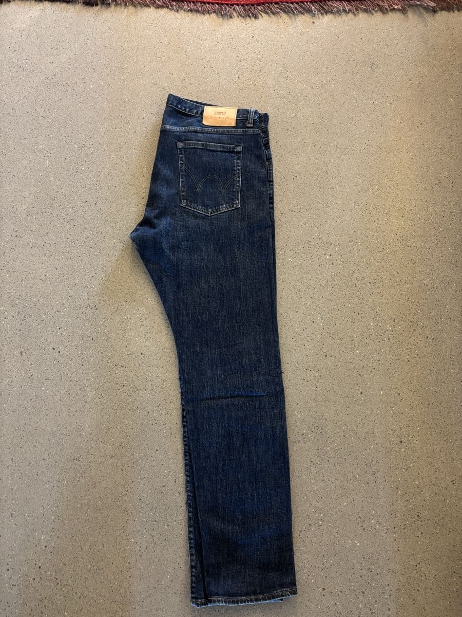 Edwin Jeans: Edwin Jeans Straight – D'occasion à Schlieren par lau_jvz6 1