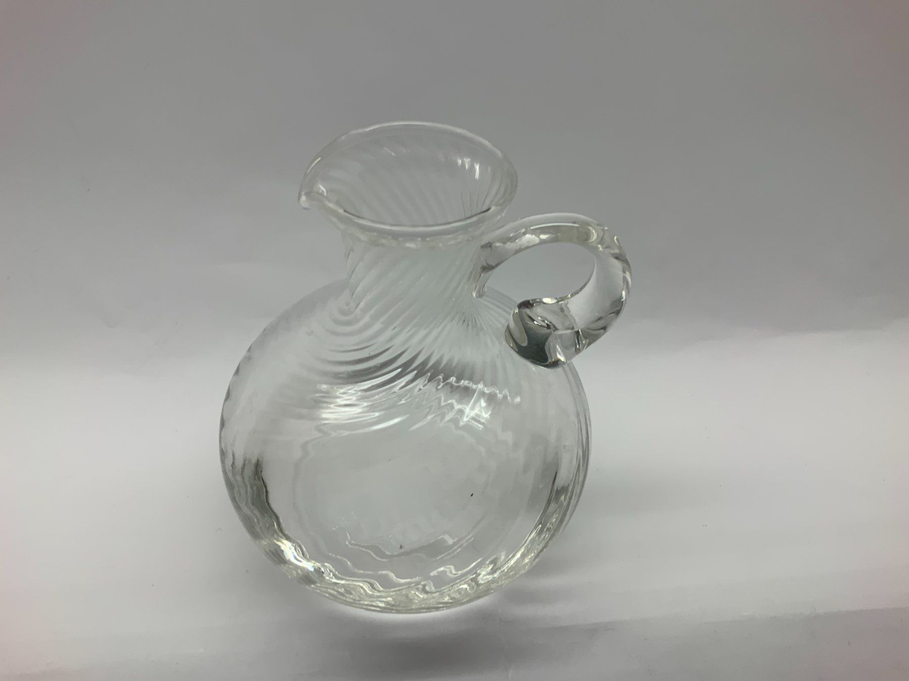 Gläser: 6 dekorative Glas-Kännchen und Mini-Karaffen – Gebraucht aus Rickenbach LU von Spalierelger 2