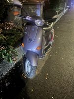 Vespa Roller grau 23325 Kilometer guter Zustand