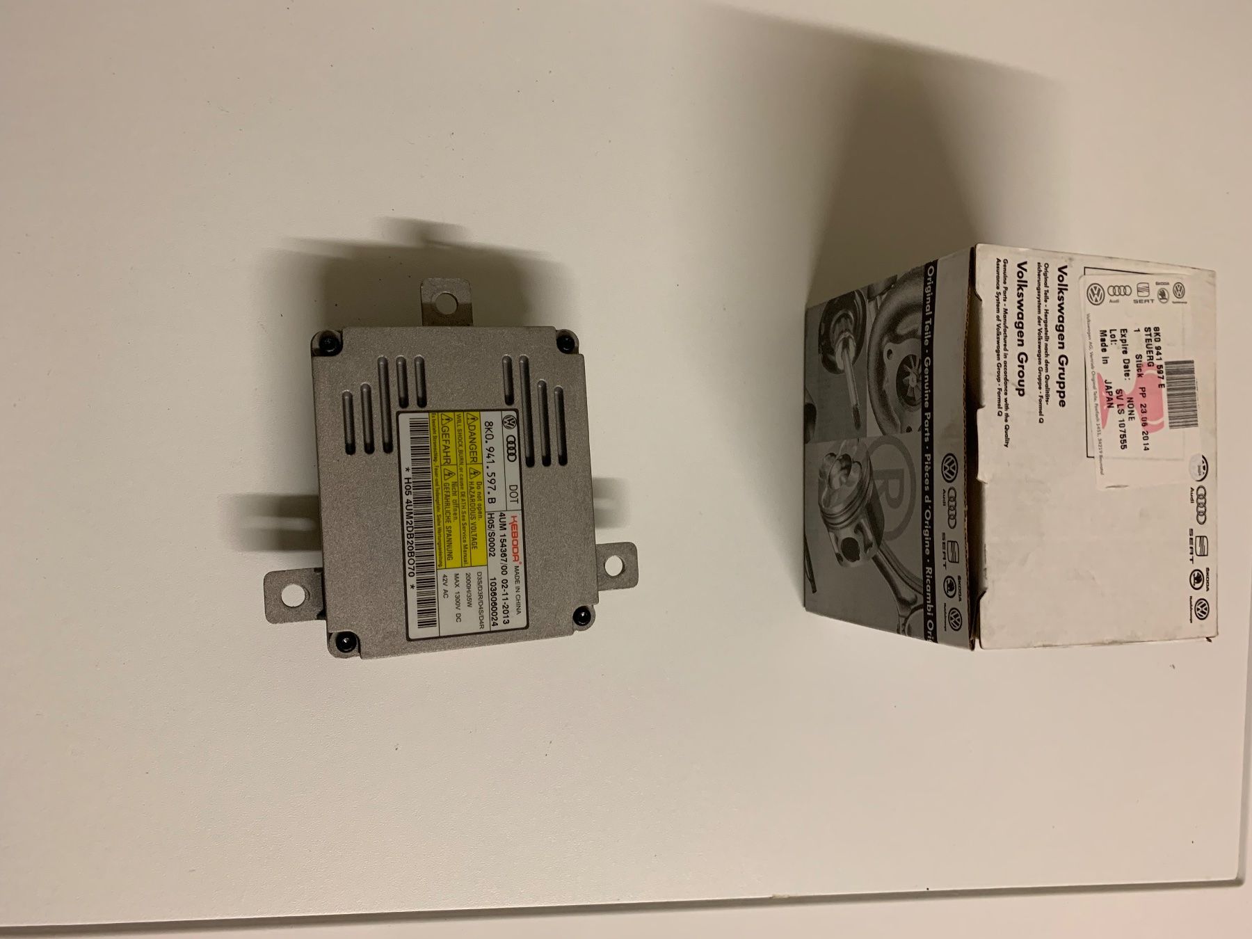 VW Fari: XENONSTEUERGERÄT 8K0 941 597 B – Usato da Oberwil BL venduto da Samsung010 3