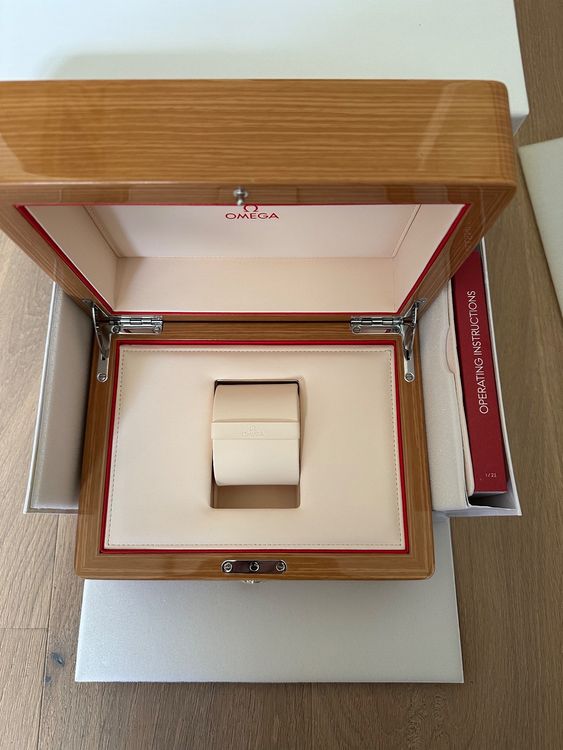 Écrin Messika Avec Surboîte Et Livret - Neuf Avec Étiquettes - Boîte à Bijoux De Luxe