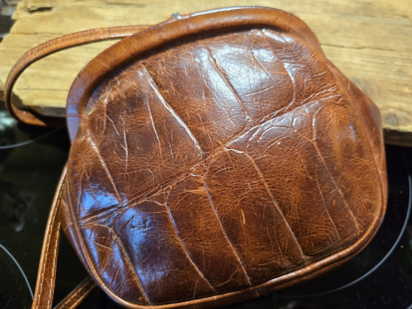 Taschen für Damen: Grosis Handtäschli – Gebraucht aus Walkringen von Vanuca 2