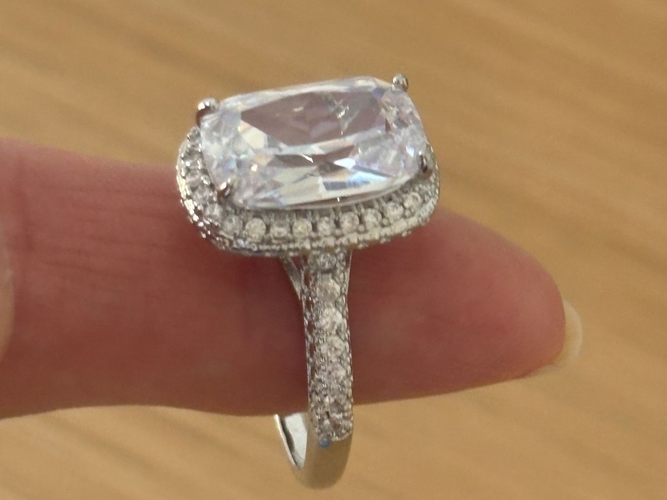 Anelli: Luxus Elegante Gr.18/8 Ring Farbe: Silber / Weiss – Nuovo (secondo la descrizione) da Biel-Bienne venduto da Roserosse13 1